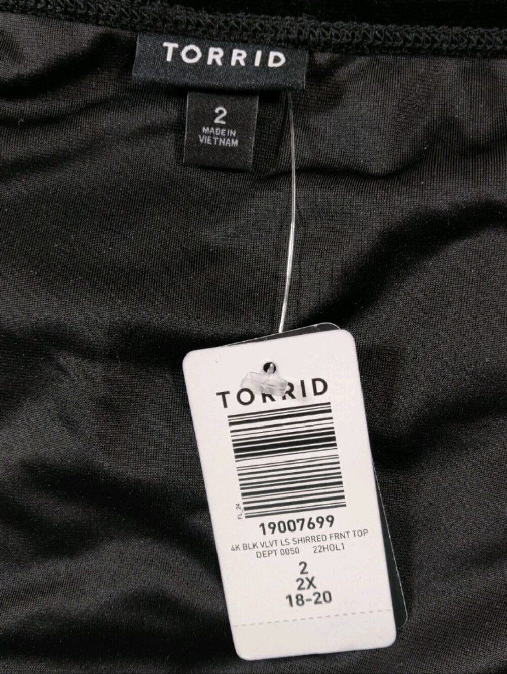 Torrid Women's Size 2 2X Black Velvet Shirred Front Off Shoulder Top NWT - Picture 5 of 9